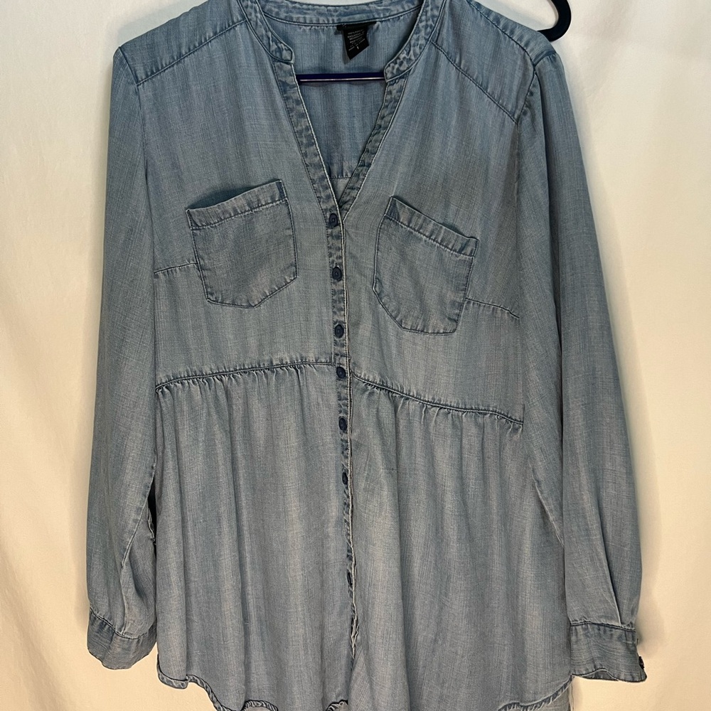 Torrid size 1 denim shirt ruffle hem